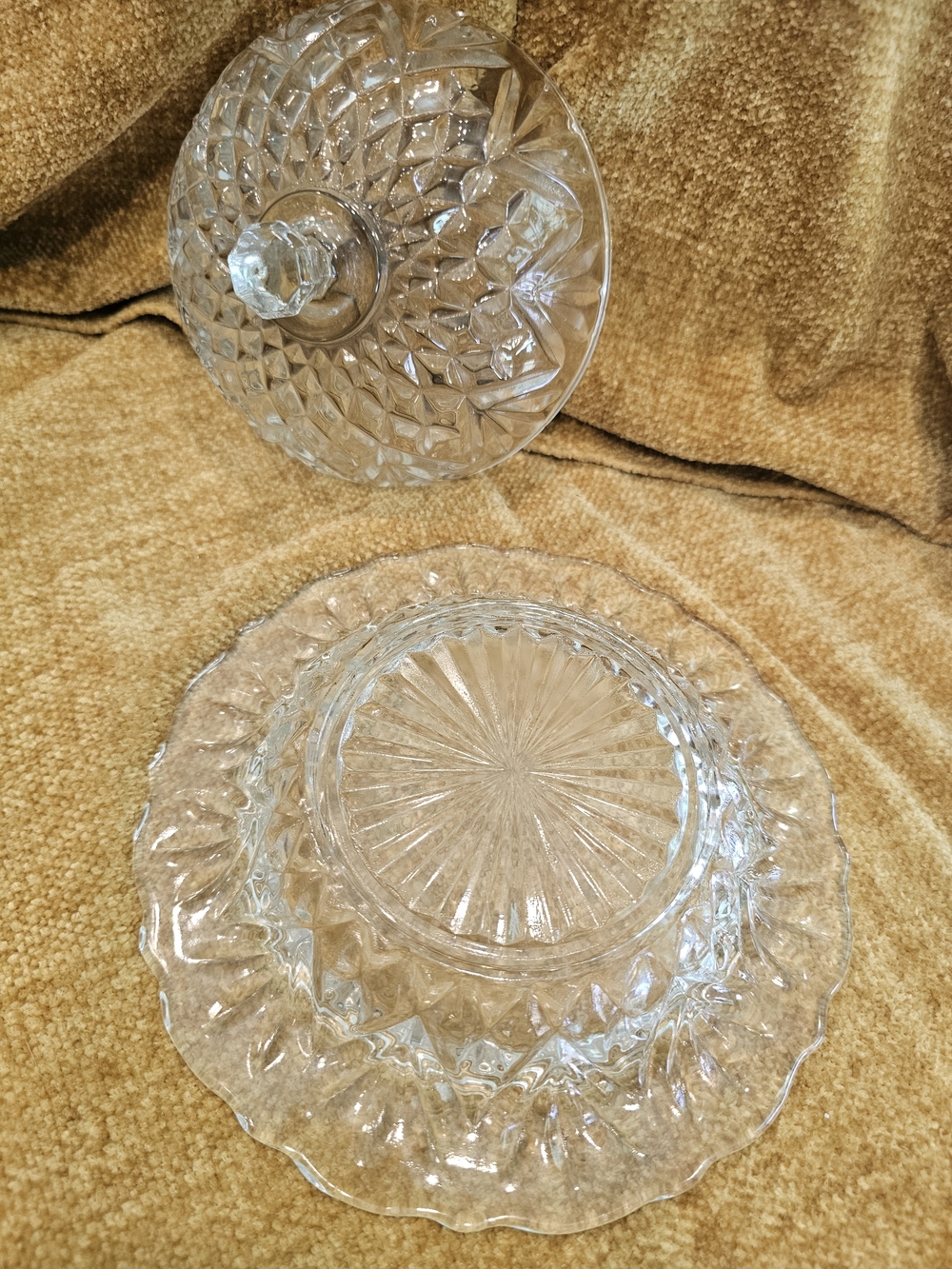 Anchor Hocking Retired 1960's Prescut Clear Glass Butter Dish - Picture 3 of 8
